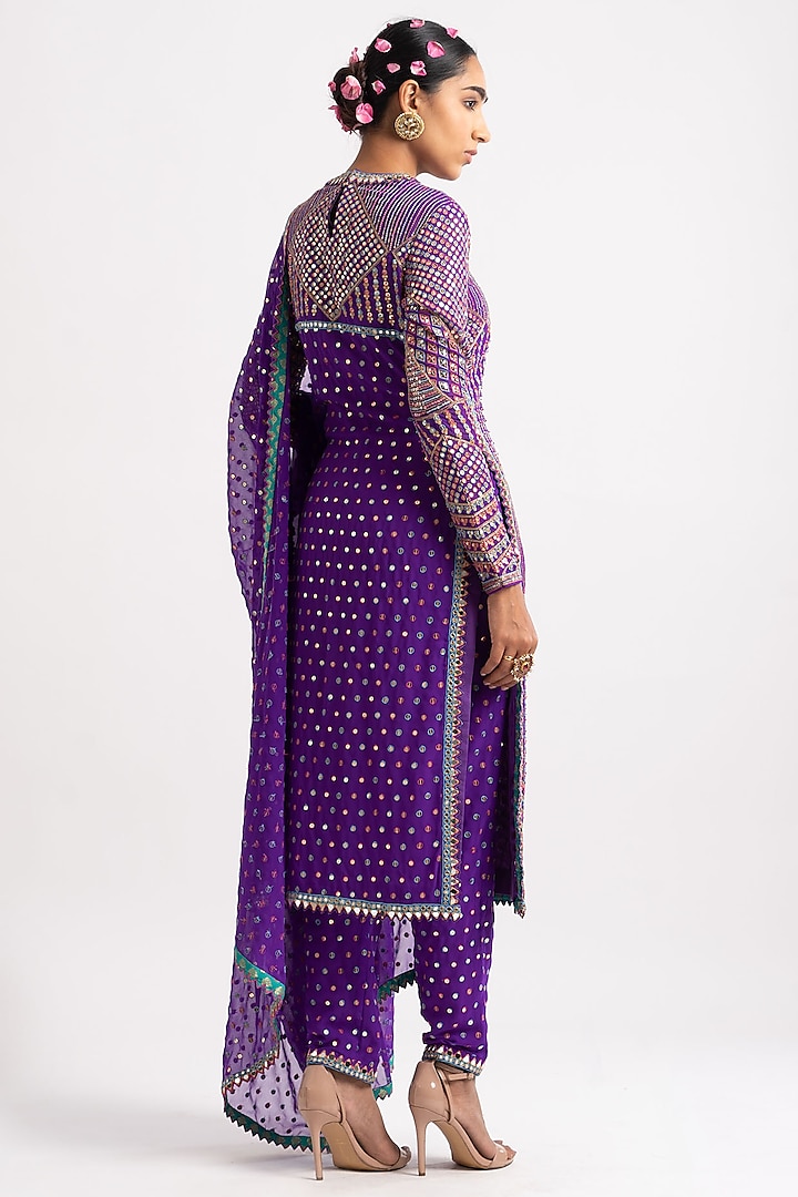 Purple Georgette Embroidered Kurta Set by Vvani By Vani Vats at Pernia's Pop Up Shop