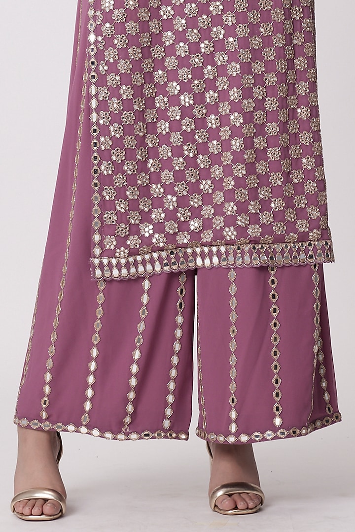 Mud Mauve Georgette Hand Embroidered Kurta Set by Vvani by Vani Vats at Pernia's Pop Up Shop