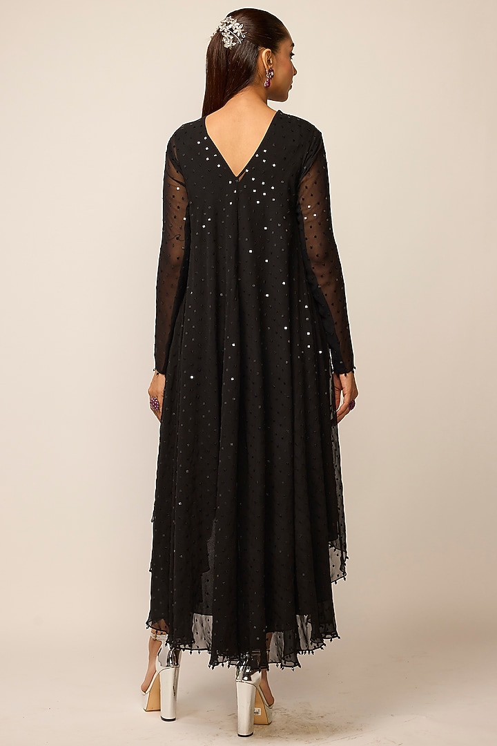 Black Georgette Embroidered Kurta Set by Vvani by Vani Vats at Pernia's Pop Up Shop