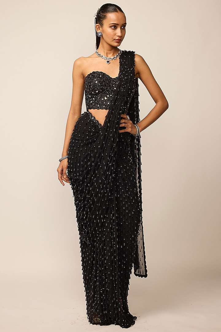 Black Georgette Cutdana Embroidered Draped Reception Saree Set by Vvani by Vani Vats at Pernia's Pop Up Shop