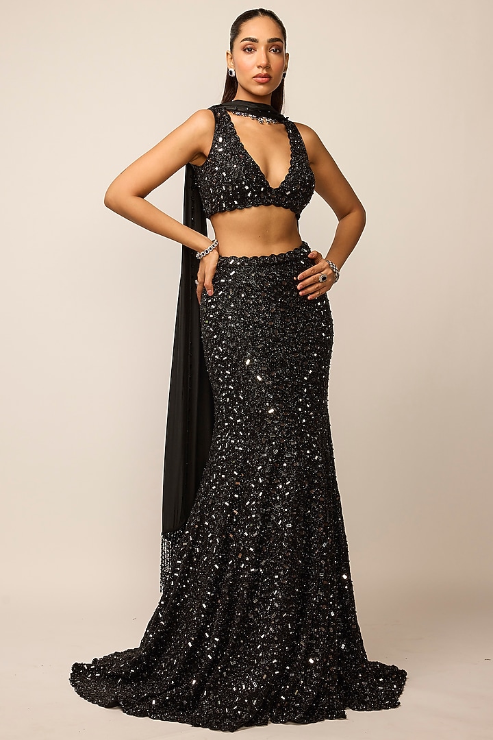 Black Net Mirror Embroidered Fish-Cut Bridal Lehenga Set by Vvani by Vani Vats at Pernia's Pop Up Shop