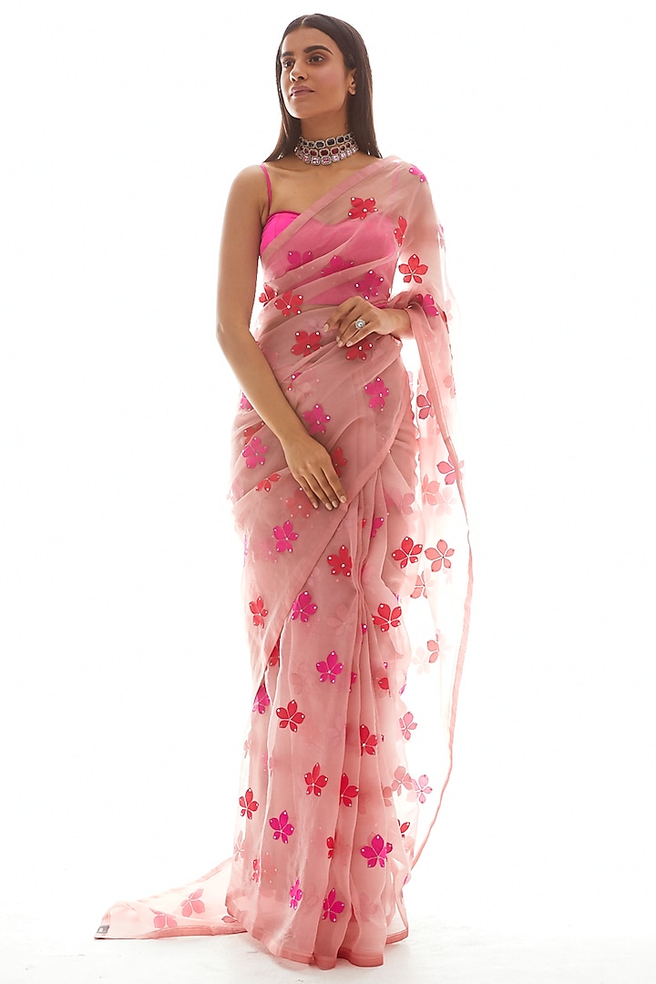 Dusty Pink Hand Embroidered Saree Set by Vvani by Vani Vats