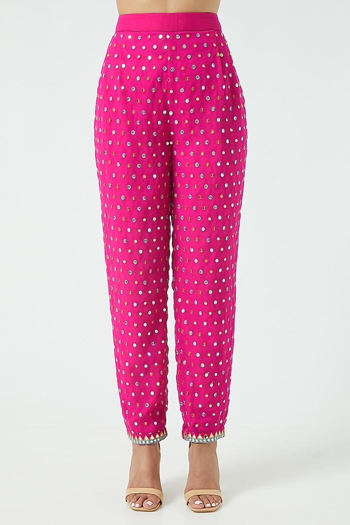 Fuchsia Hand Embroidered Kurta Set by Vvani By Vani Vats at Pernia's Pop Up Shop