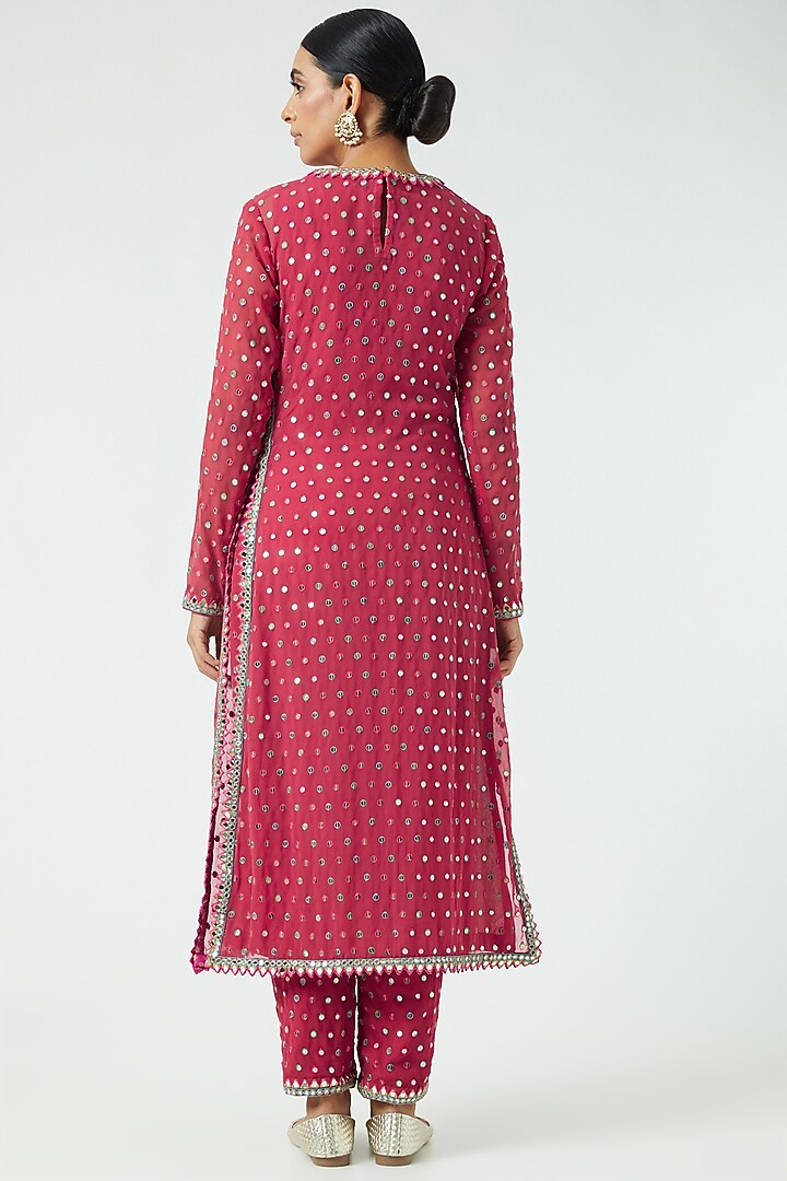Deep Coral Hand Embroidered Kurta Set by Vvani By Vani Vats at Pernia's Pop Up Shop