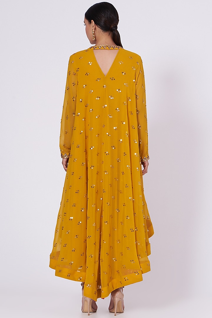 Mustard Hand Embroidered Asymmetrical Kurta Set by Vvani By Vani Vats at Pernia's Pop Up Shop