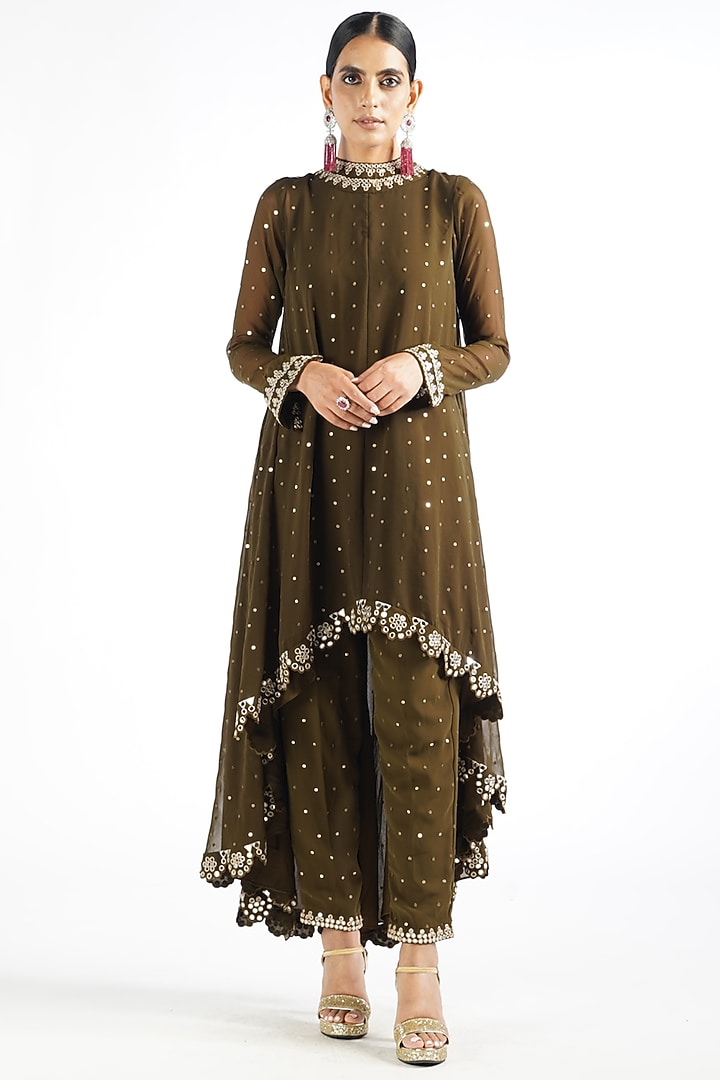 Olive Green Embroidered Kurta Set by Vvani By Vani Vats at Pernia's Pop Up Shop