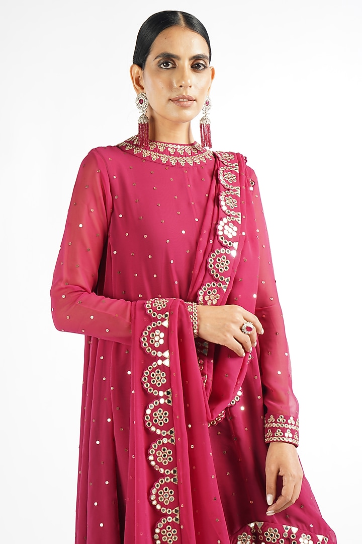 Mellow Wine Mirror Embroidered Kurta Set by Vvani By Vani Vats at Pernia's Pop Up Shop