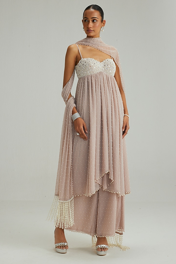 Ash Pink Georgette Mirror & Pearl Embroidered Kurta Set by Vvani by Vani Vats at Pernia's Pop Up Shop
