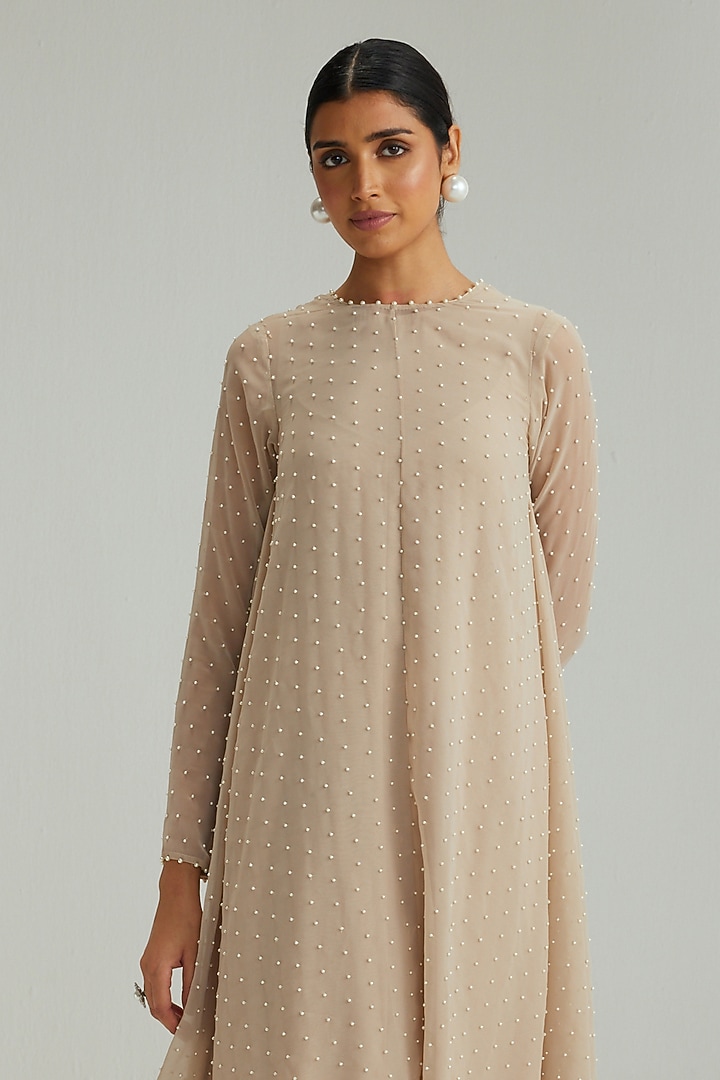 Light Beige Georgette Pearl Embroidered Kurta Set by Vvani by Vani Vats at Pernia's Pop Up Shop