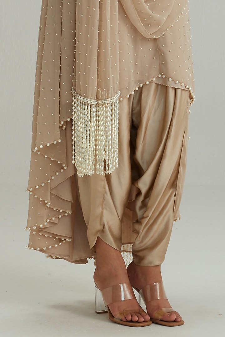 Light Beige Georgette Pearl Embroidered Kurta Set by Vvani by Vani Vats at Pernia's Pop Up Shop