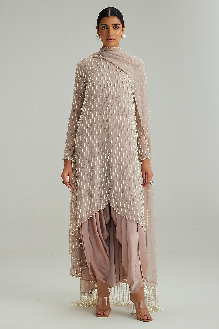 Ash Pink Georgette Pearl Drop Embroidered Kurta Set by Vvani by Vani Vats at Pernia's Pop Up Shop