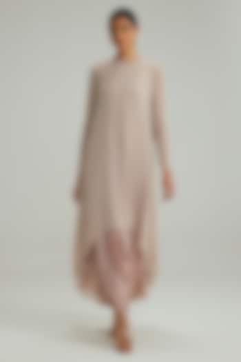 Ash Pink Georgette Pearl Drop Embroidered Kurta Set by Vvani by Vani Vats at Pernia's Pop Up Shop