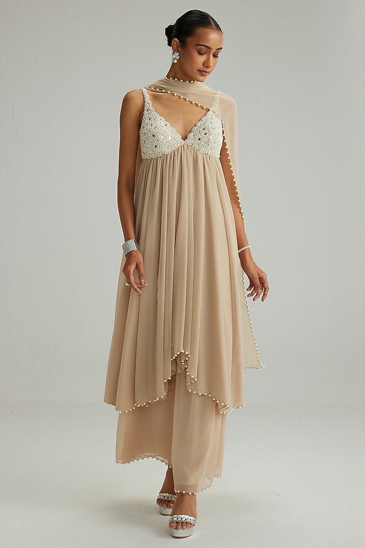 Light Beige Georgette Mirror & Pearl Embroidered Kurta Set by Vvani by Vani Vats at Pernia's Pop Up Shop