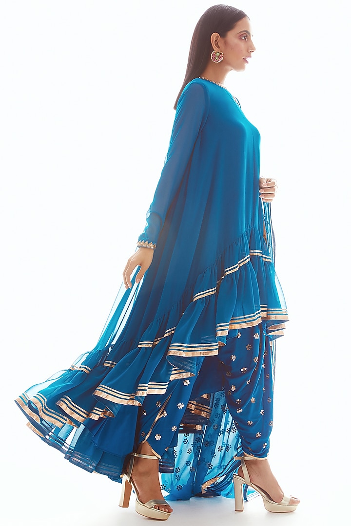 Peacock Blue Embroidered Kurta Set by Vvani by Vani Vats at Pernia's Pop Up Shop