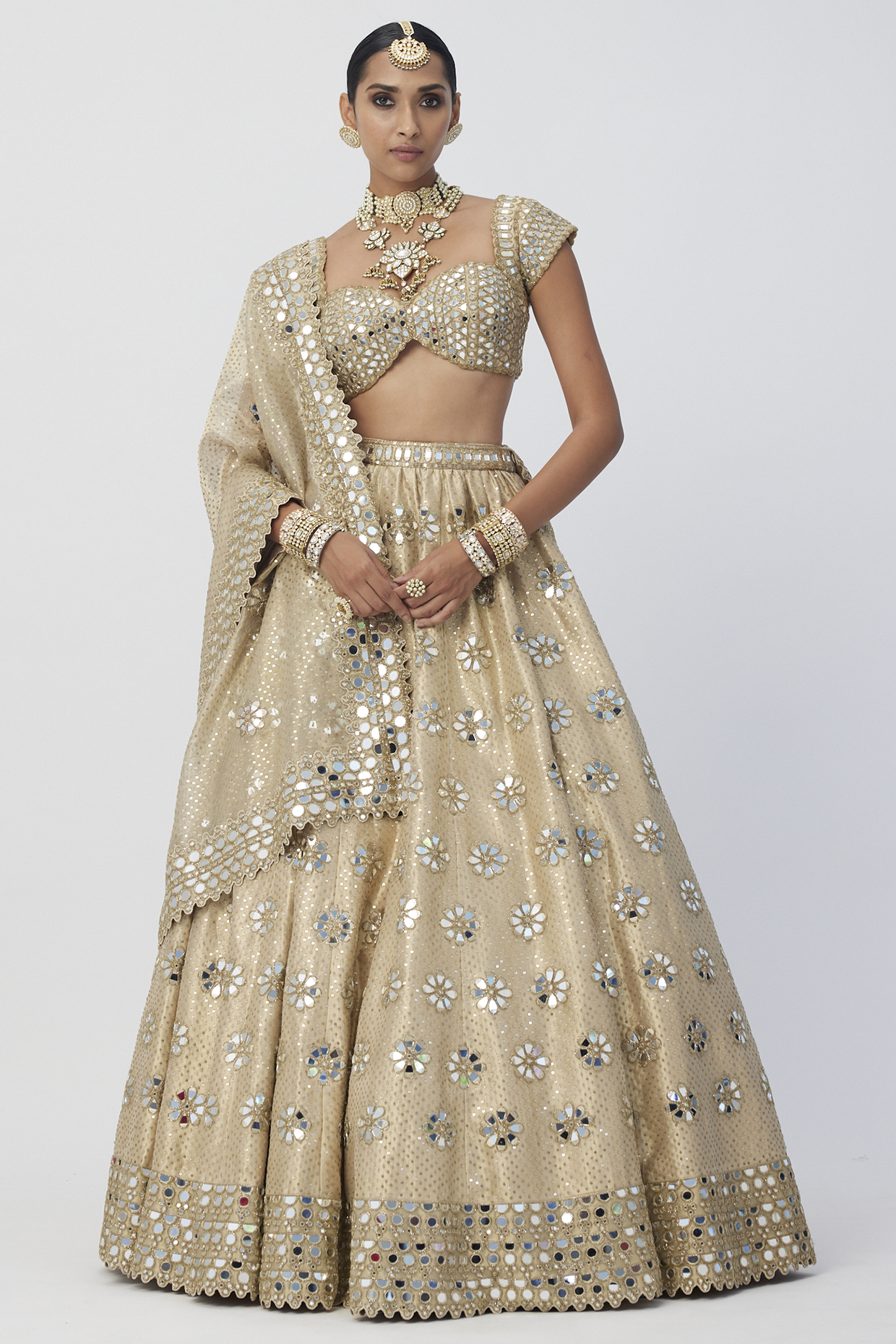 Golden Banarasi Shimmer Organza Bridal lehenga for 22 Lehenga Set by Vvani by Vani Vats at Pernia's Pop Up Shop