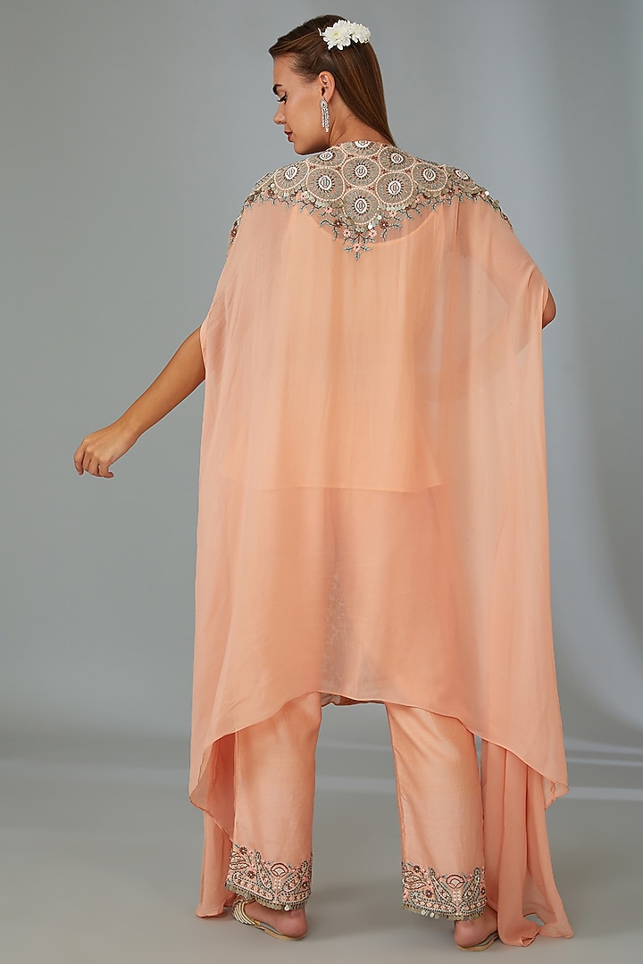 Peach Georgette Thread Hand Embroidered Kaftan Set by Vyasa By Urvi at Pernia's Pop Up Shop