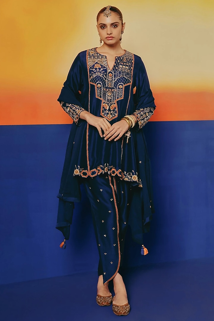 Ink Blue Dupion Silk Hand Embroidered Kurta Set by WARRA at Pernia's Pop Up Shop
