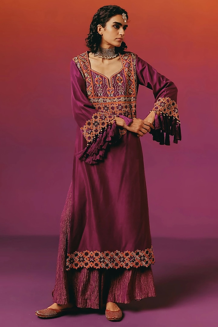 Aubergine Purple Pure Dupion Silk Hand Embroidered Kurta Set by WARRA at Pernia's Pop Up Shop