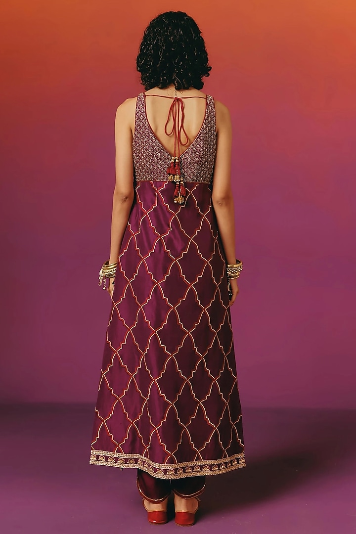 Aubergine Purple Pure Dupion Silk Hand Embroidered Kurta Set by WARRA at Pernia's Pop Up Shop