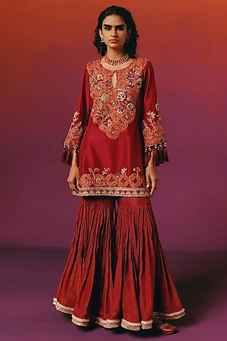 Crimson Red Crushed Tissue Gharara Set by WARRA