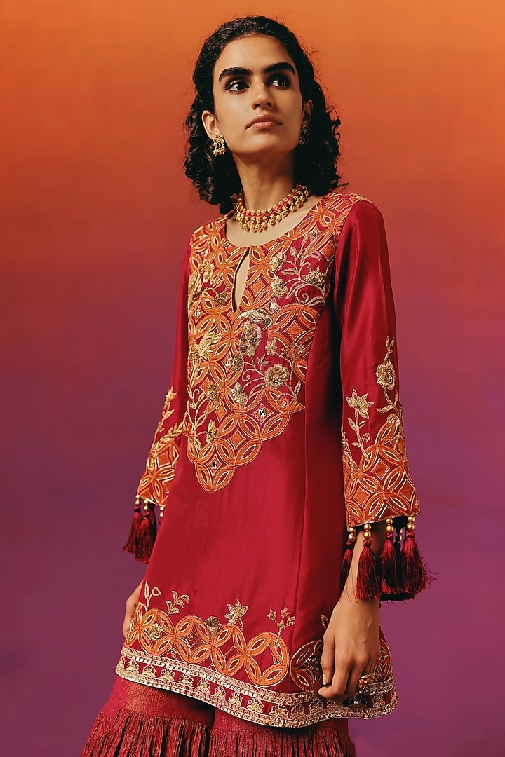 Crimson Red Crushed Tissue Gharara Set by WARRA at Pernia's Pop Up Shop
