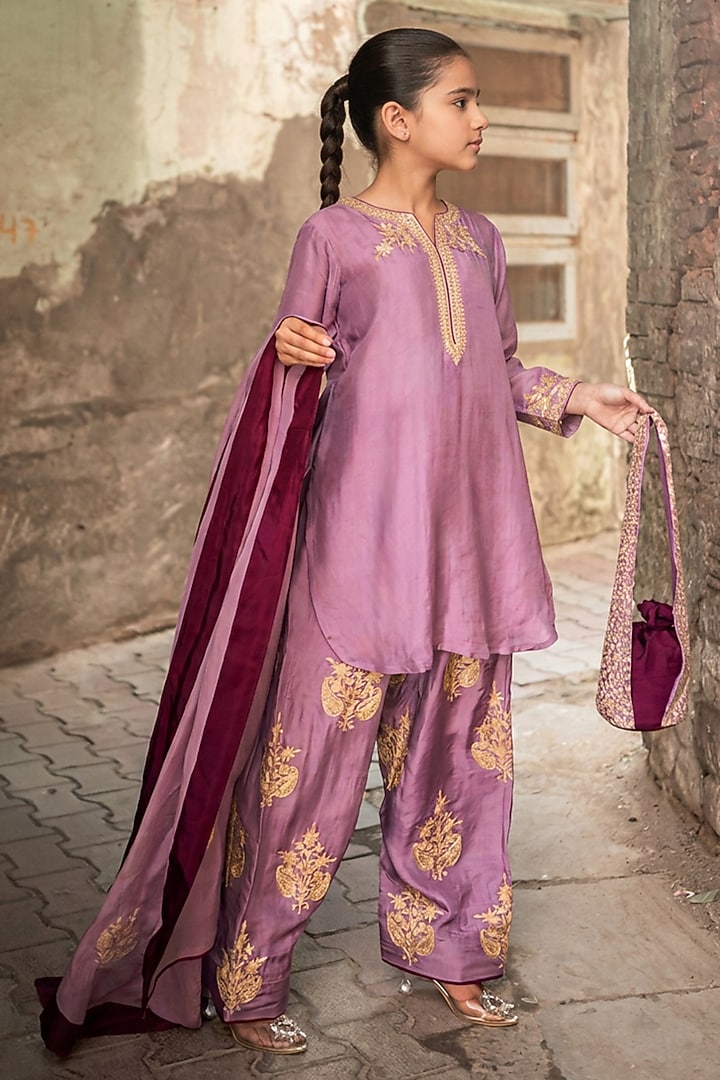 Purple Silk Kashmiri Tilla Embroidered Kurta Set For Girls by Wazir C Kids at Pernia's Pop Up Shop