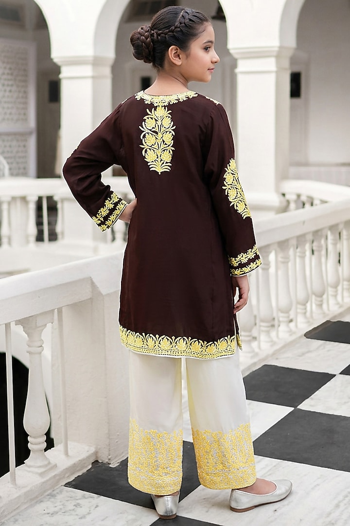 Brown & Lemon Crepe Kashmiri Aari Embroidered Kurta Set For Girls by Wazir C Kids at Pernia's Pop Up Shop