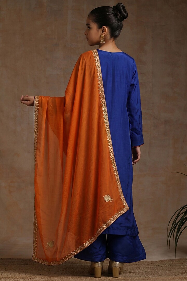 Blue Silk Embroidered Kurta Set For Girls by Wazir C Kids at Pernia's Pop Up Shop