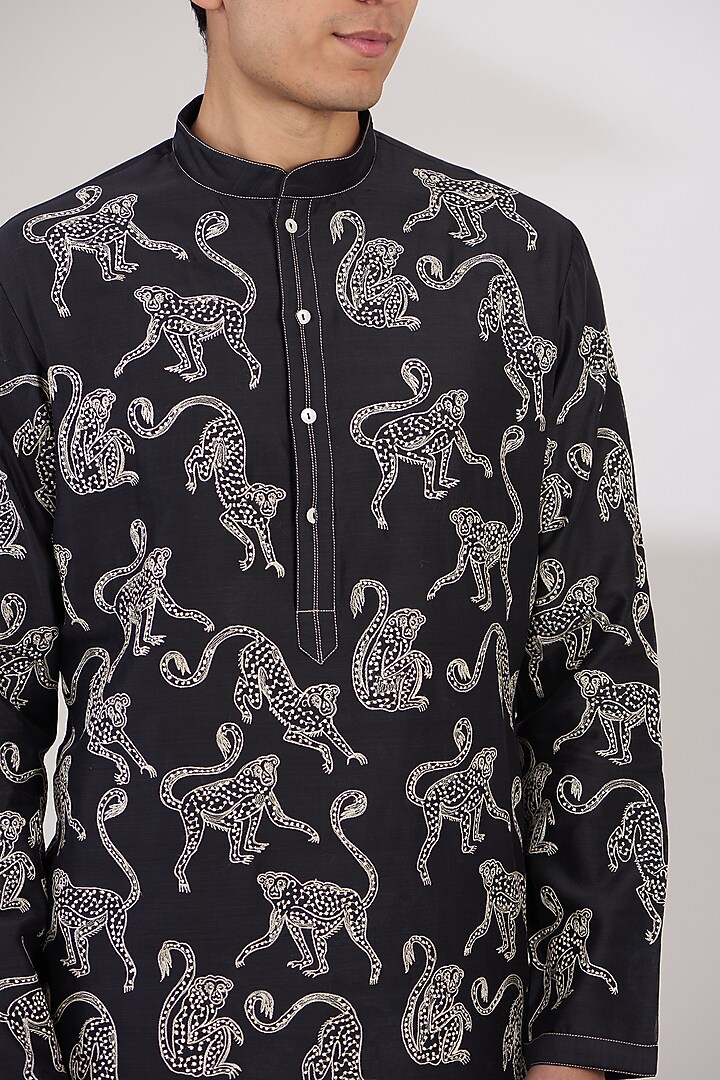 Charcoal Black Chanderi Handloom Resham Embroidered Kurta Set by Wabi Sabi Men at Pernia's Pop Up Shop