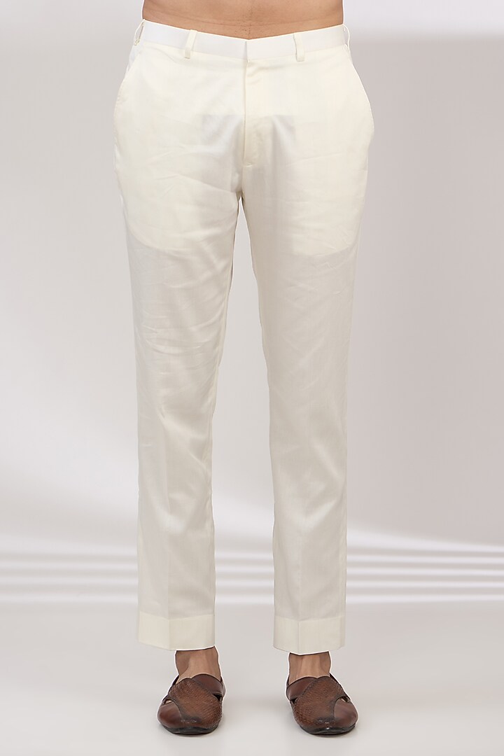 Ivory Chanderi Handloom Resham Embroidered Kurta Set by Wabi Sabi Men at Pernia's Pop Up Shop