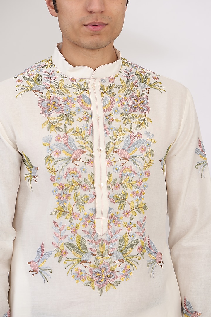 Ivory Chanderi Handloom Resham Embroidered Kurta Set by Wabi Sabi Men at Pernia's Pop Up Shop