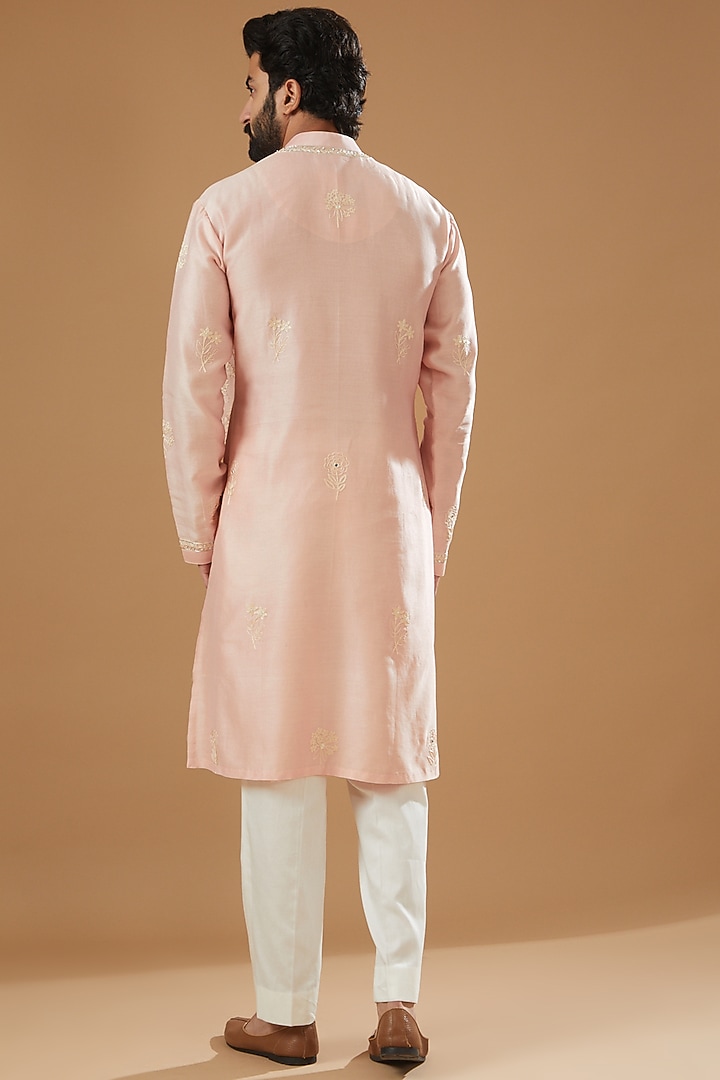 Pink Chanderi Handloom Hand Embroidered Kurta Set by Wabi Sabi Men at Pernia's Pop Up Shop