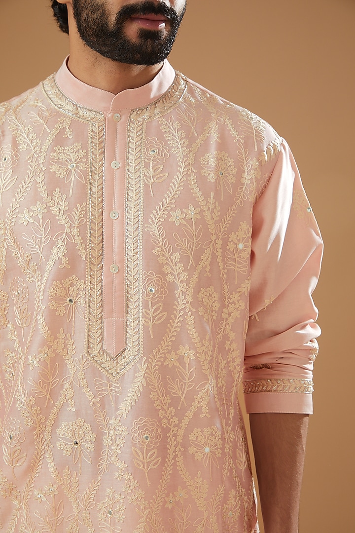Pink Chanderi Handloom Hand Embroidered Kurta Set by Wabi Sabi Men at Pernia's Pop Up Shop