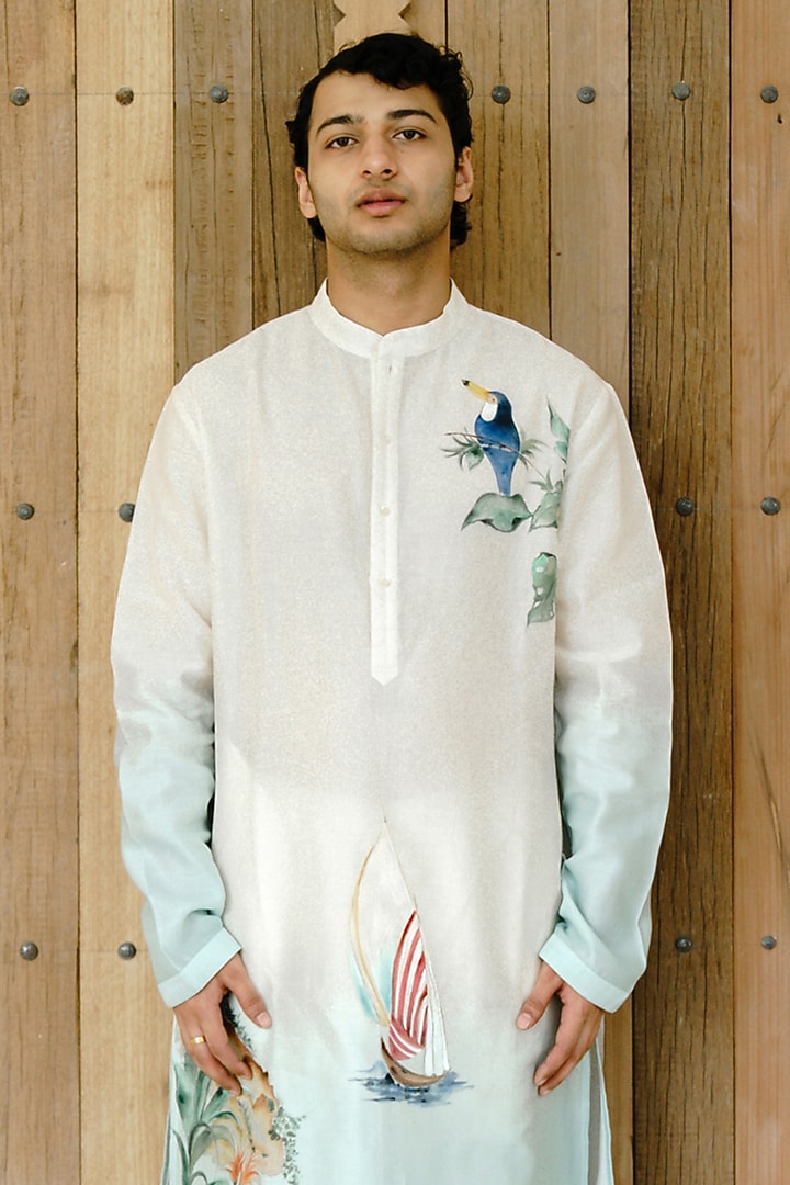 Ivory Ombre Chanderi Hand Painted Kurta Set by Wabi Sabi Men at Pernia's Pop Up Shop