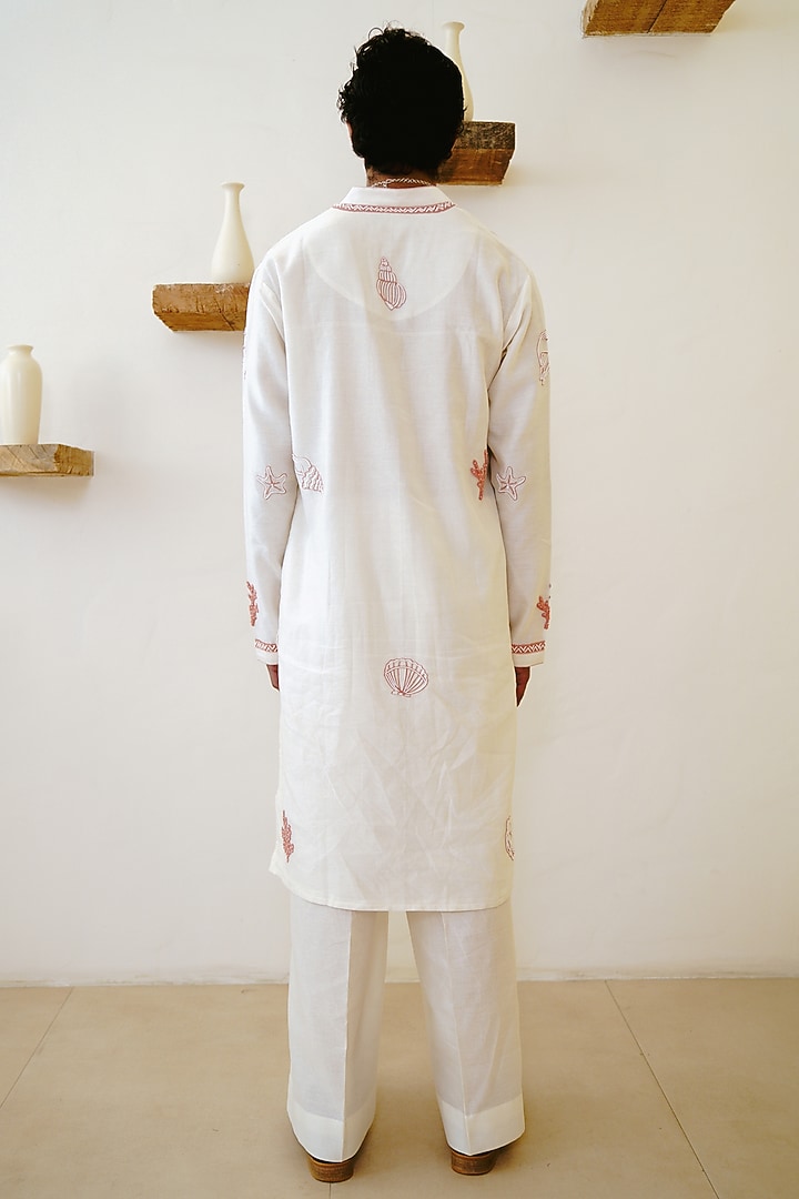 Ivory Chanderi Aari Embroidered Kurta Set by Wabi Sabi Men at Pernia's Pop Up Shop