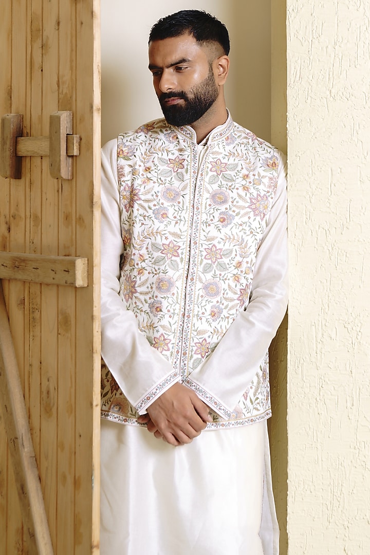 Ivory Chanderi Resham Embroidered Bundi Jacket Set by Wabi Sabi Men at Pernia's Pop Up Shop