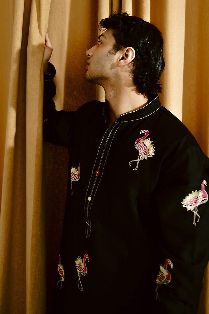 Black Chanderi Aari Embroidered Kurta Set by Wabi Sabi Men at Pernia's Pop Up Shop