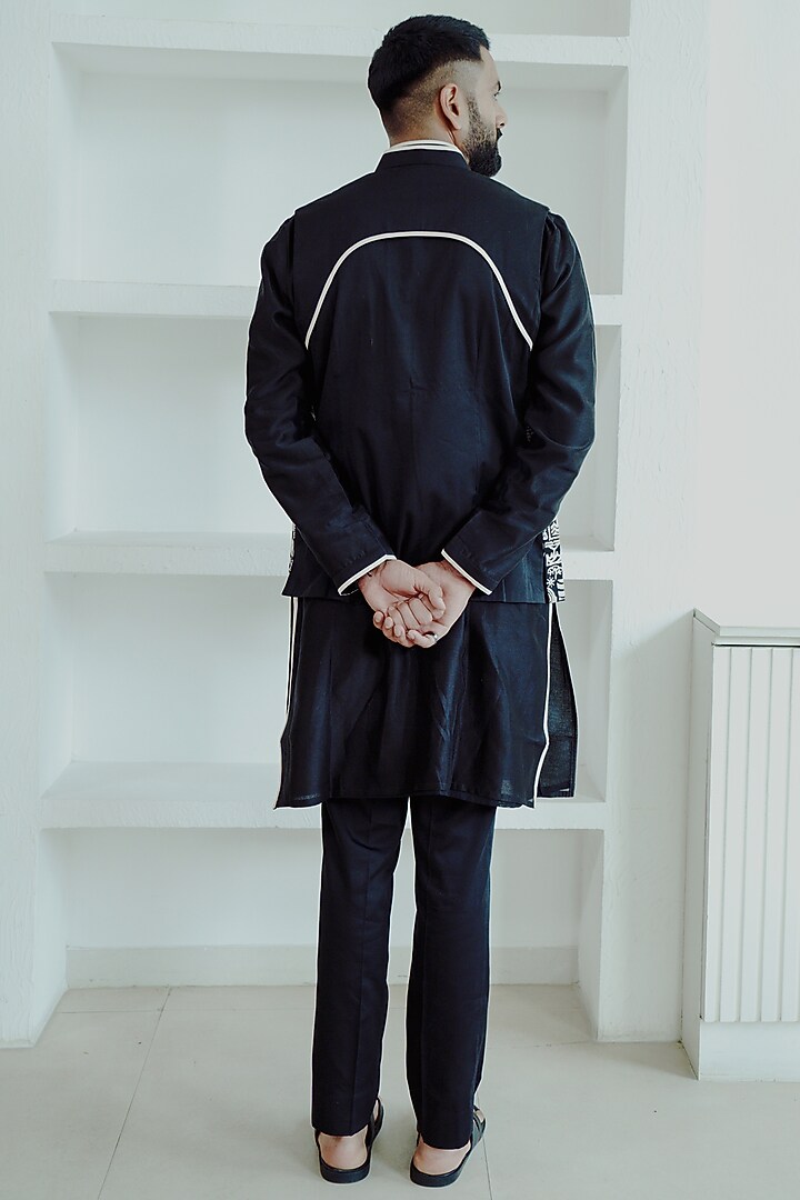 Black Chanderi Resham Embroidered Bundi Jacket Set by Wabi Sabi Men at Pernia's Pop Up Shop