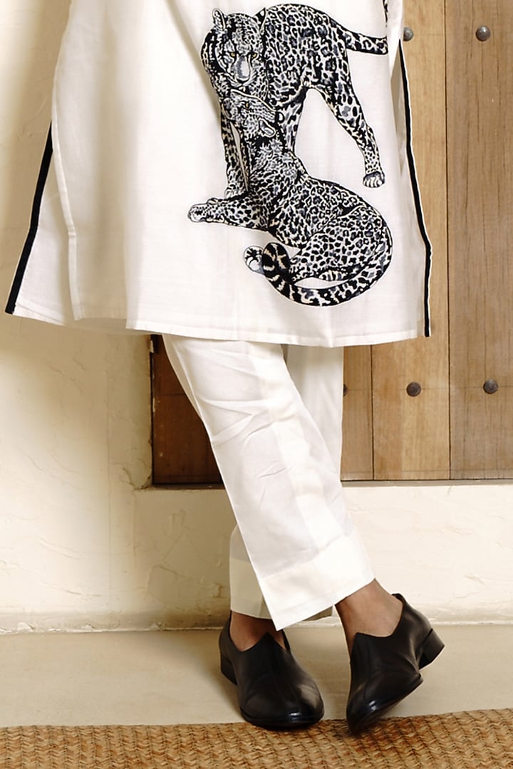 Ivory Chanderi Resham Embroidered Kurta Set by Wabi Sabi Men at Pernia's Pop Up Shop