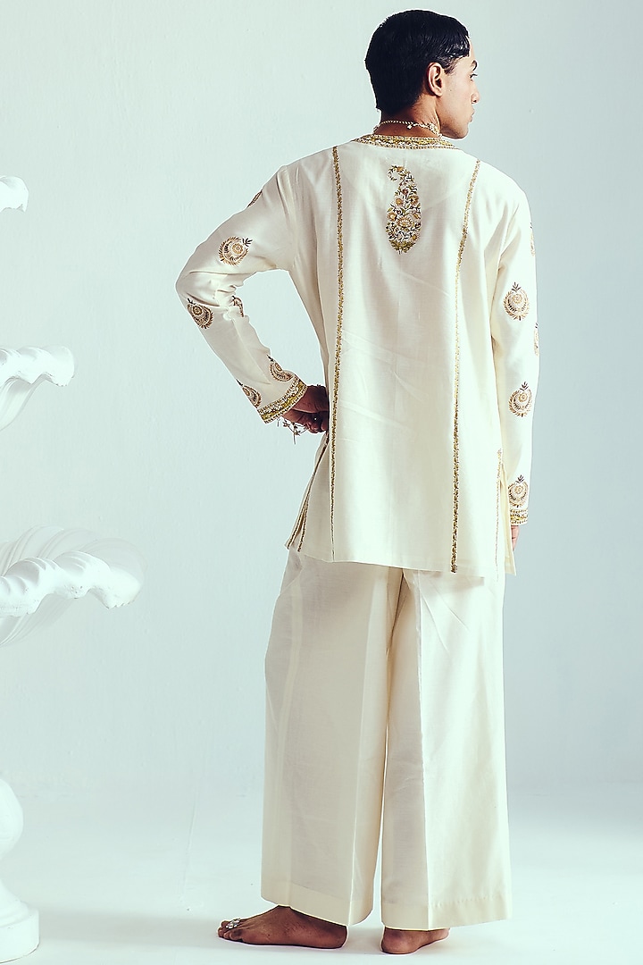 Ivory Chanderi Resham Embroidered Handloom Kurta by Wabi Sabi Men at Pernia's Pop Up Shop