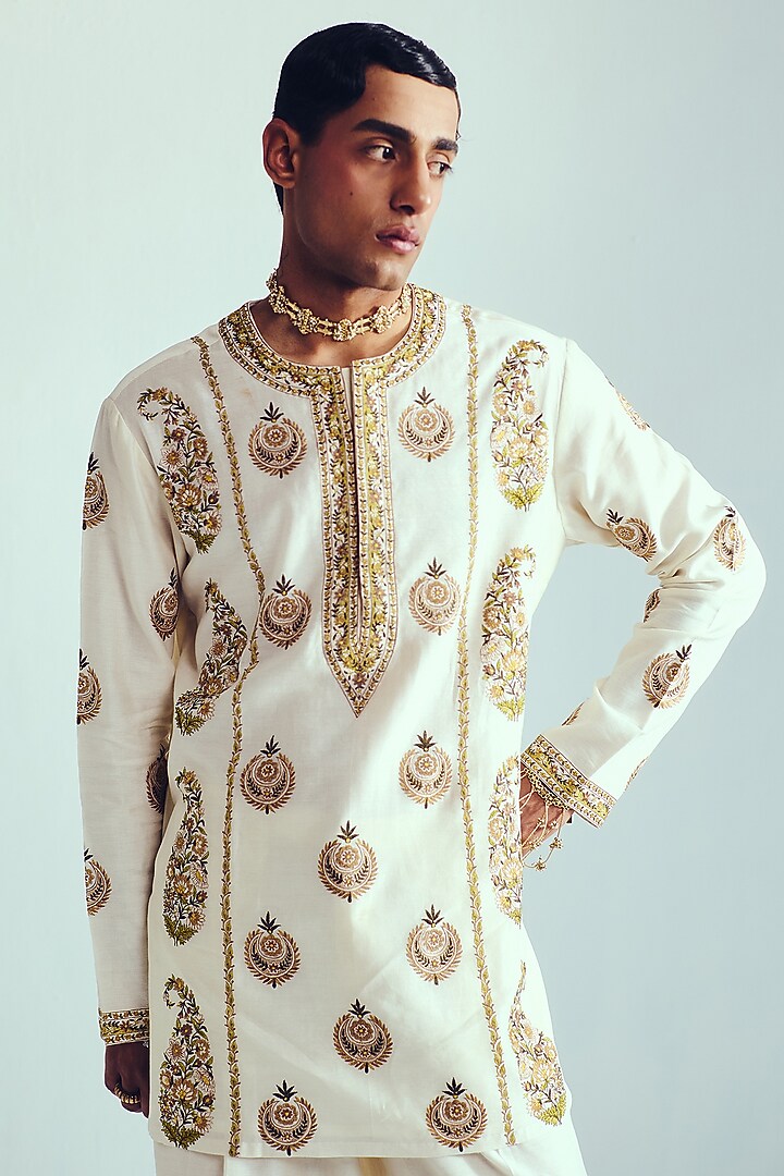 Ivory Chanderi Resham Embroidered Handloom Kurta by Wabi Sabi Men at Pernia's Pop Up Shop