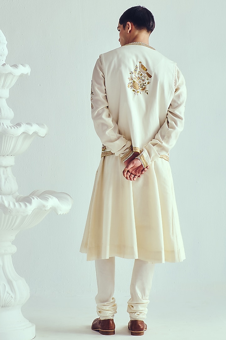 Ivory Chanderi Resham Embroidered Handloom Bundi Jacket Set by Wabi Sabi Men at Pernia's Pop Up Shop