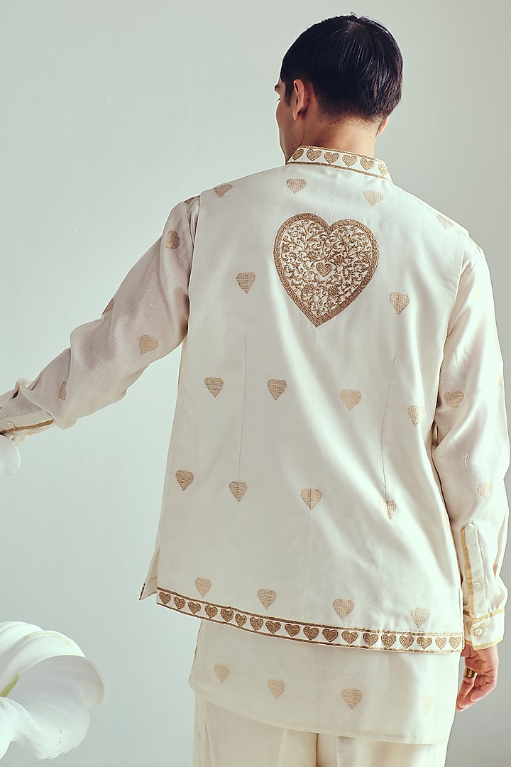 Ivory Chanderi Marodi Embroidered Handloom Bundi Jacket Set by Wabi Sabi Men at Pernia's Pop Up Shop