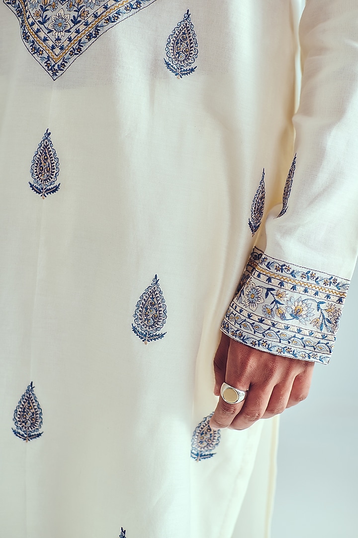 Ivory Chanderi Resham Embroidered Handloom Kurta Set by Wabi Sabi Men at Pernia's Pop Up Shop