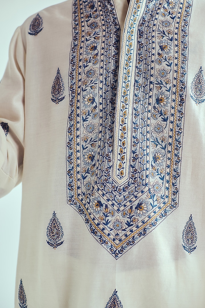 Ivory Chanderi Resham Embroidered Handloom Kurta Set by Wabi Sabi Men at Pernia's Pop Up Shop