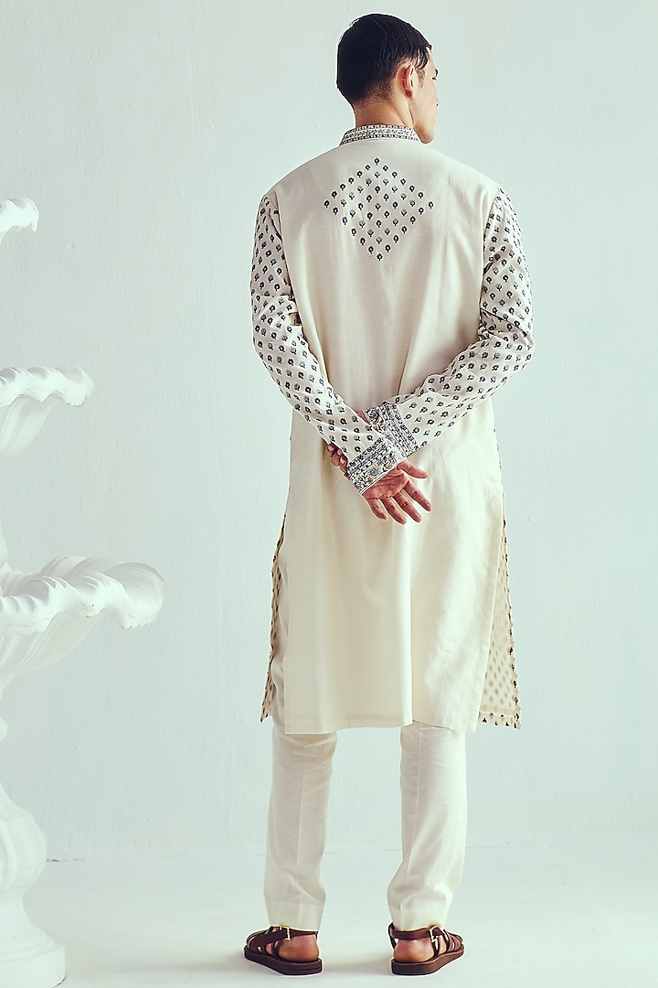 Ivory Chanderi Resham Embroidered Handloom Kurta Set by Wabi Sabi Men at Pernia's Pop Up Shop