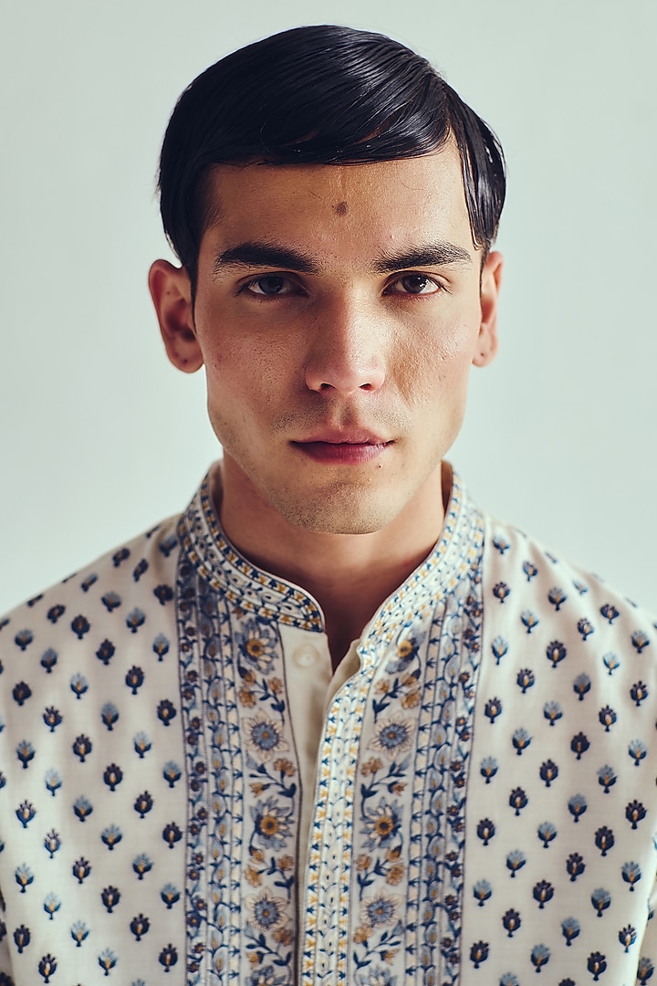 Ivory Chanderi Resham Embroidered Handloom Kurta Set by Wabi Sabi Men at Pernia's Pop Up Shop