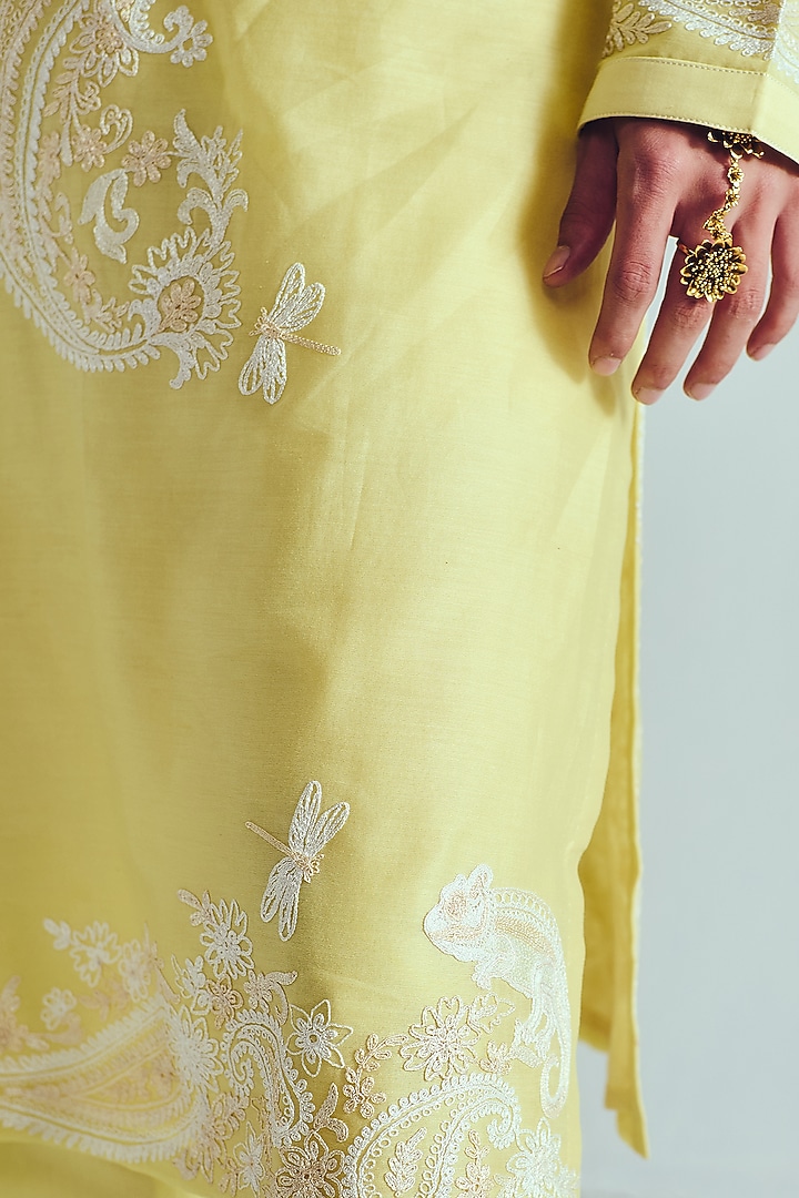 Lemon Yellow Chanderi Dori Embroidered Handloom Kurta Set by Wabi Sabi Men at Pernia's Pop Up Shop