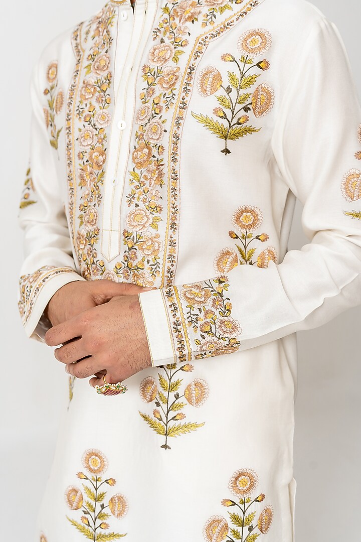 Ivory Chanderi Handloom Resham Embroidered Kurta Set by Wabi Sabi Men at Pernia's Pop Up Shop