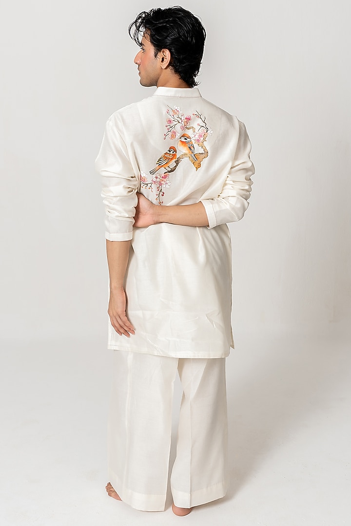 Ivory Chanderi Handloom Hand Painted Kurta Set by Wabi Sabi Men at Pernia's Pop Up Shop